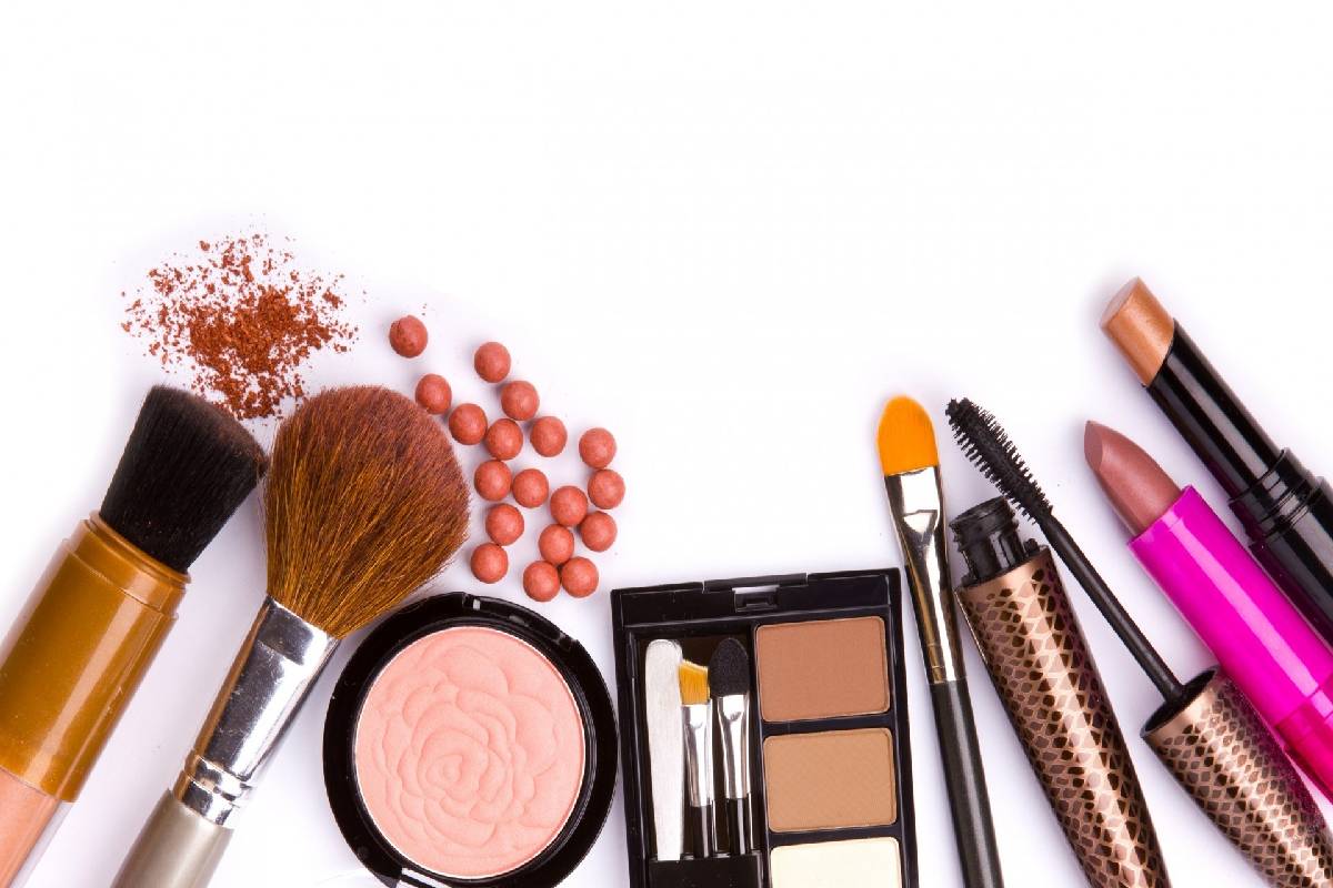 What are the Best Makeup Brands – Best Brands of Professional Makeup.