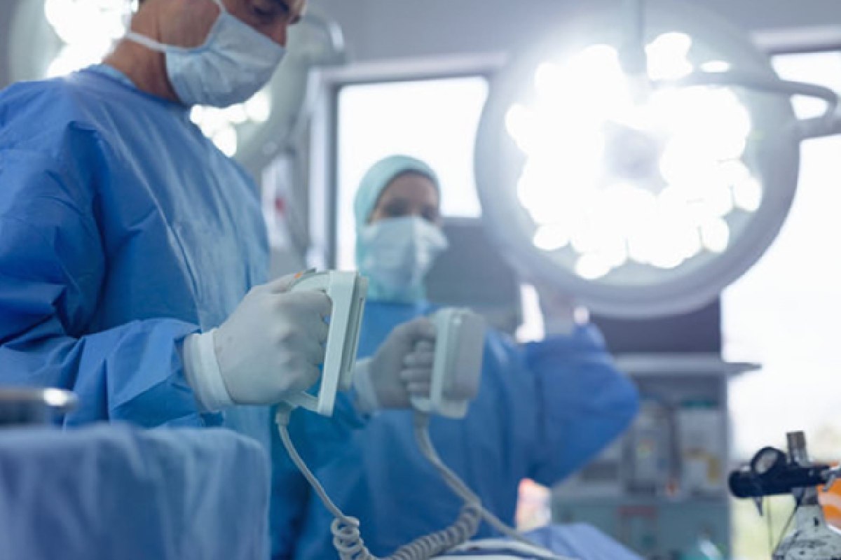 Always ready: the awesome benefits of having an AED in the workplace