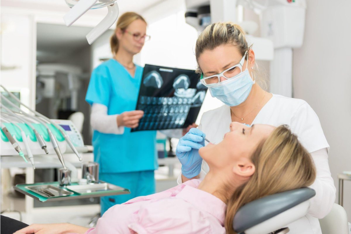 Top 4 Benefits Of Dental Implant Surgery